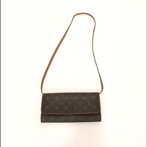 Louis Vuitton twin Pochette GM